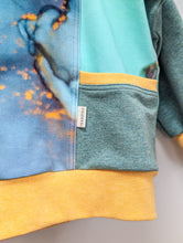 Load image into Gallery viewer, 7/8 Marble side pocket sweater