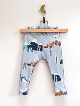 Load image into Gallery viewer, Mountains Ribbed Leggings