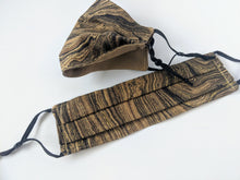 Load image into Gallery viewer, Teen- Small Adult // Woodgrain [pleated]