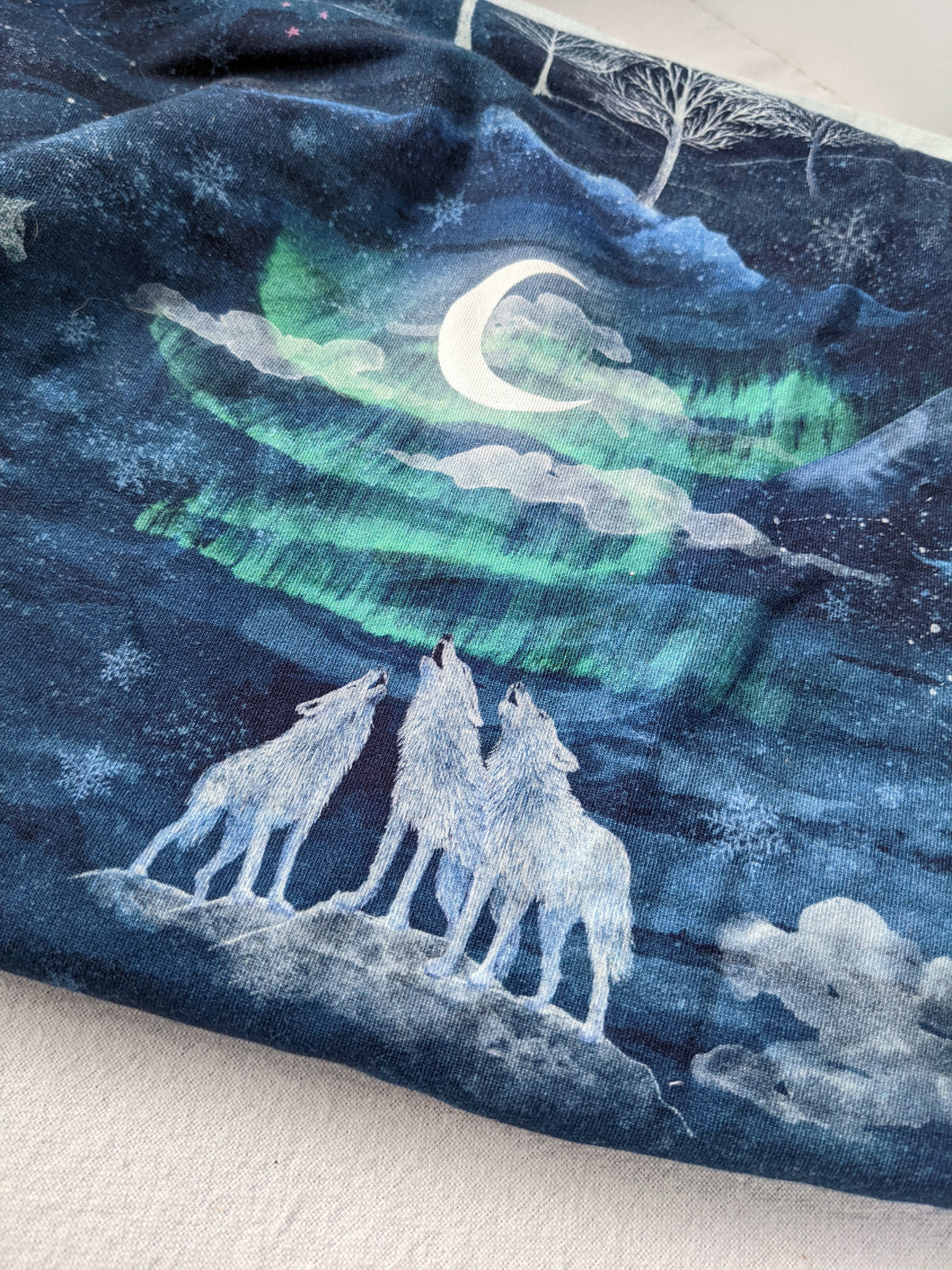 Rebecca Reck Art- Wolves- organic cotton FT- 1m